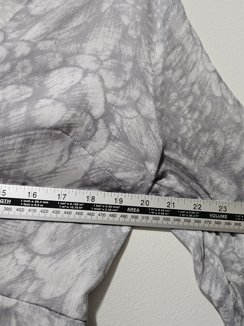 Gray Patterned Long-Sleeve Ruffle Dress - Picture 6 of 14